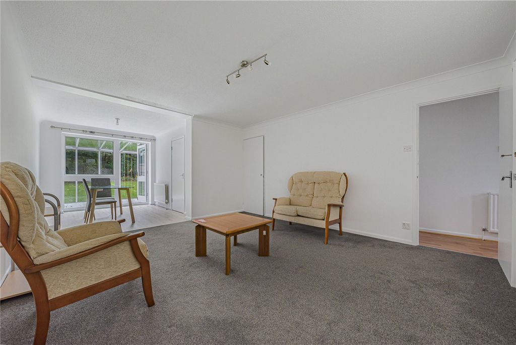 Property photo 3 of 15 Picture No. 11