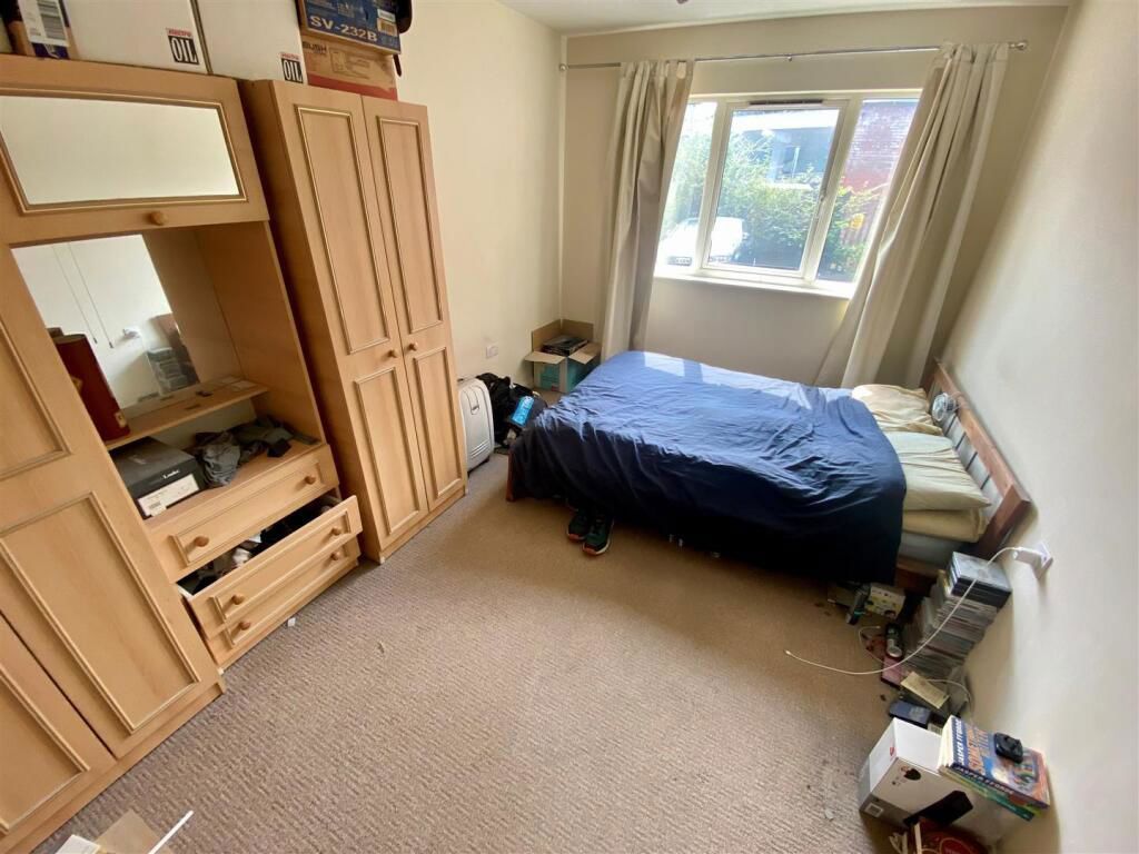 Property photo 3 of 5