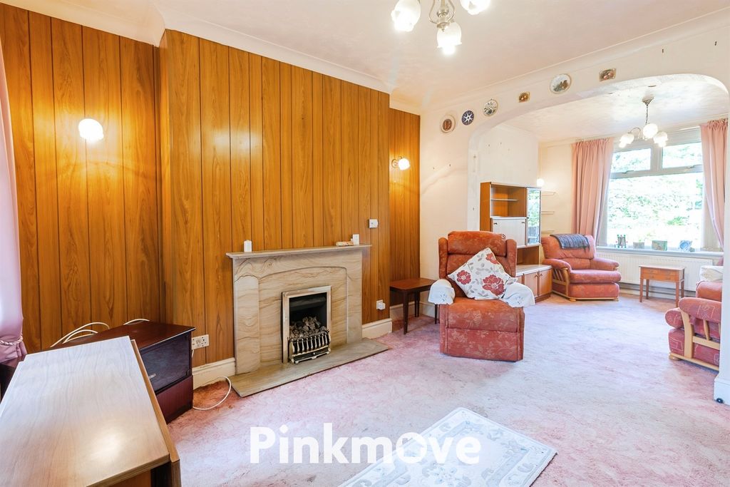 Property photo 2 of 21