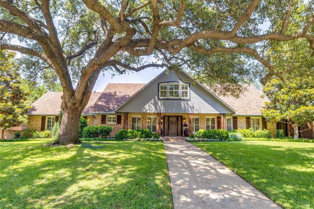 Property photo 1 of 31