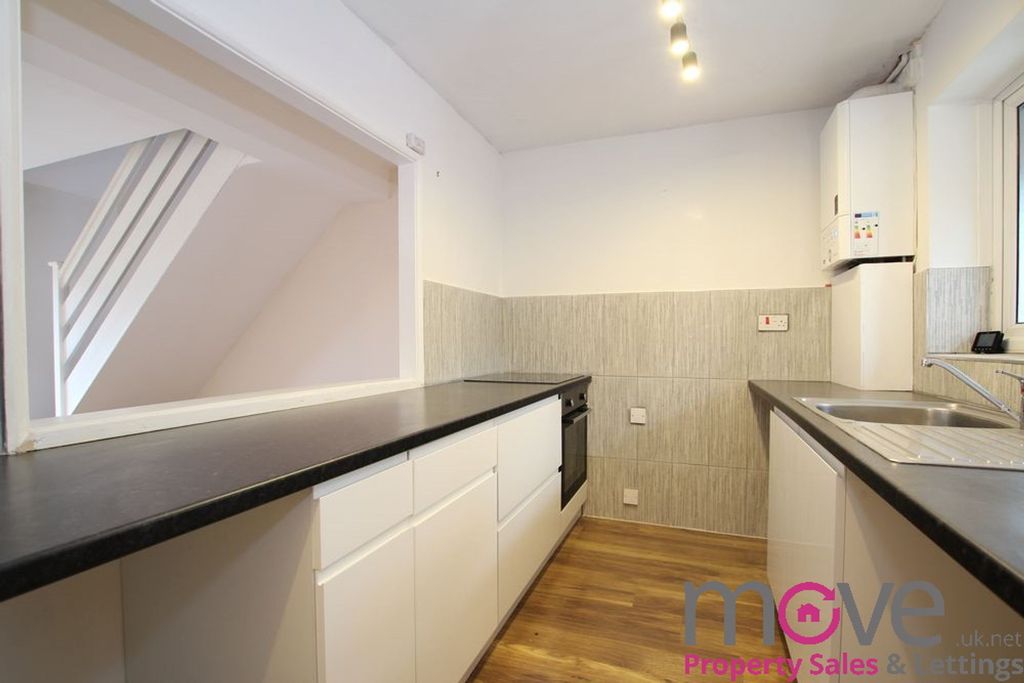 Property photo 3 of 7 Photo 1