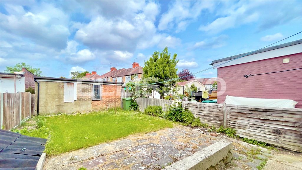 Property photo 2 of 29 Picture No. 05