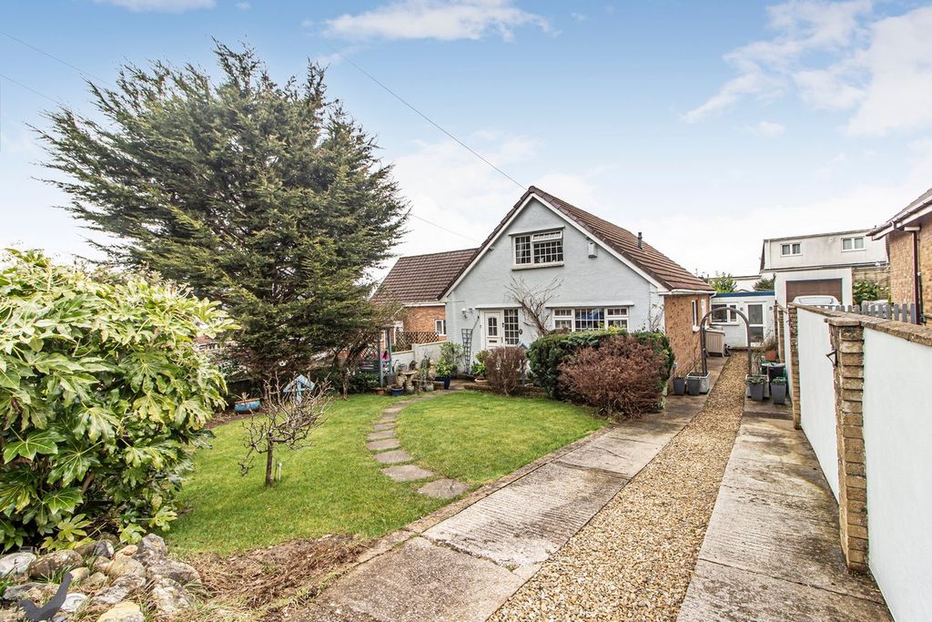 Property photo 1 of 31