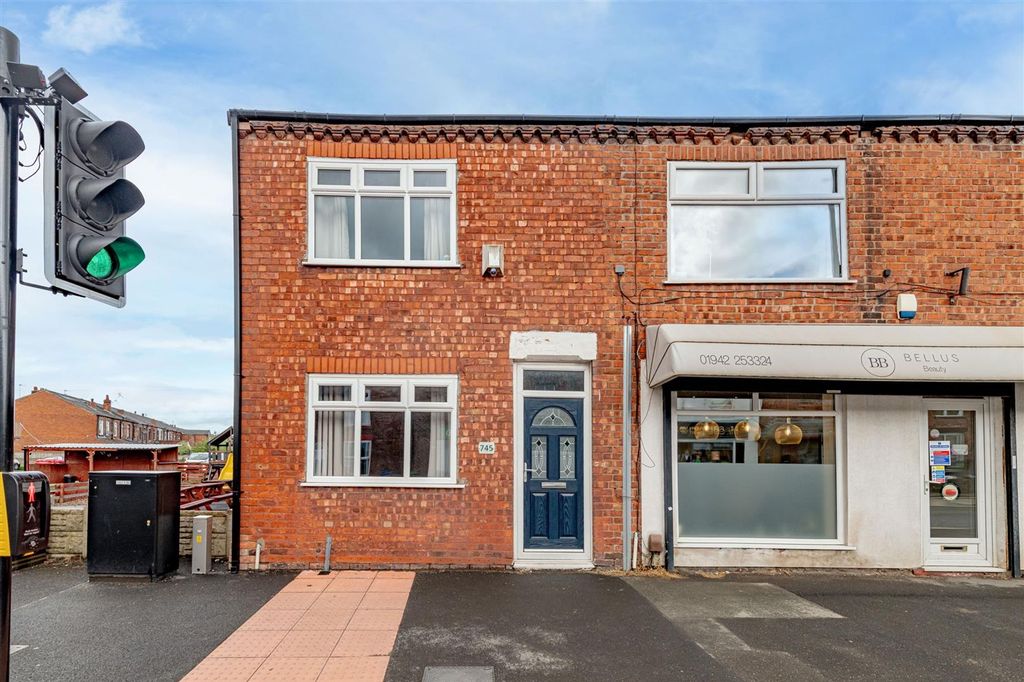 Property photo 1 of 23 Atherton Road-22.Jpg