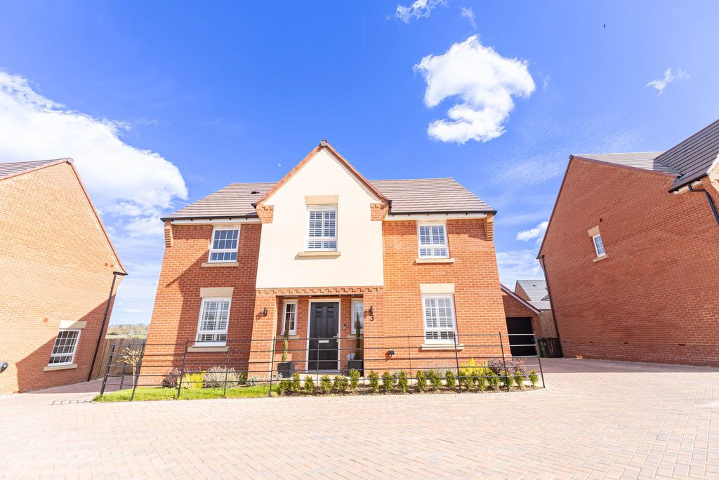 Property photo 1 of 34