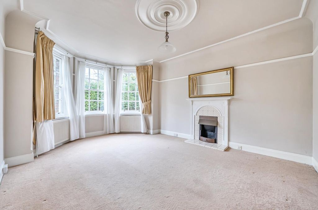 Property photo 3 of 16 1388893-19-693847E4d5A69.Jpg