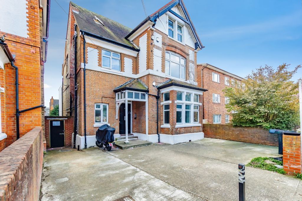Property photo 2 of 23 Pbox-Img.Jpg