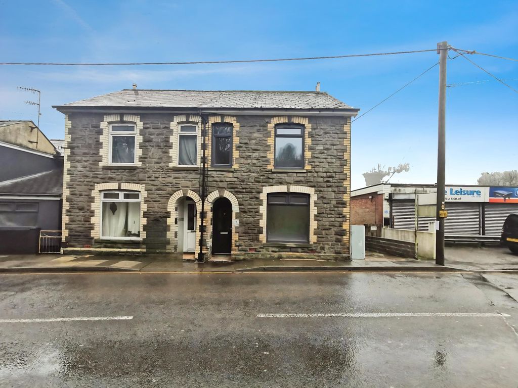 Property photo 1 of 11 Front