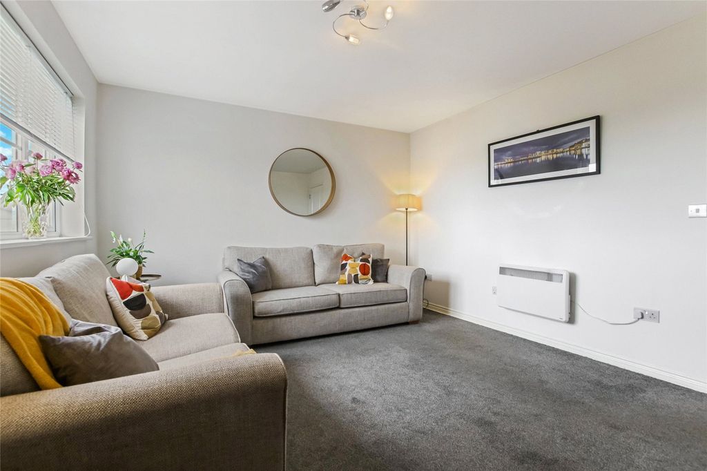 Additional image 4 of 3 bed flat for saleWest Wellhall Wynd, Hamilton, Lanarkshire ML3