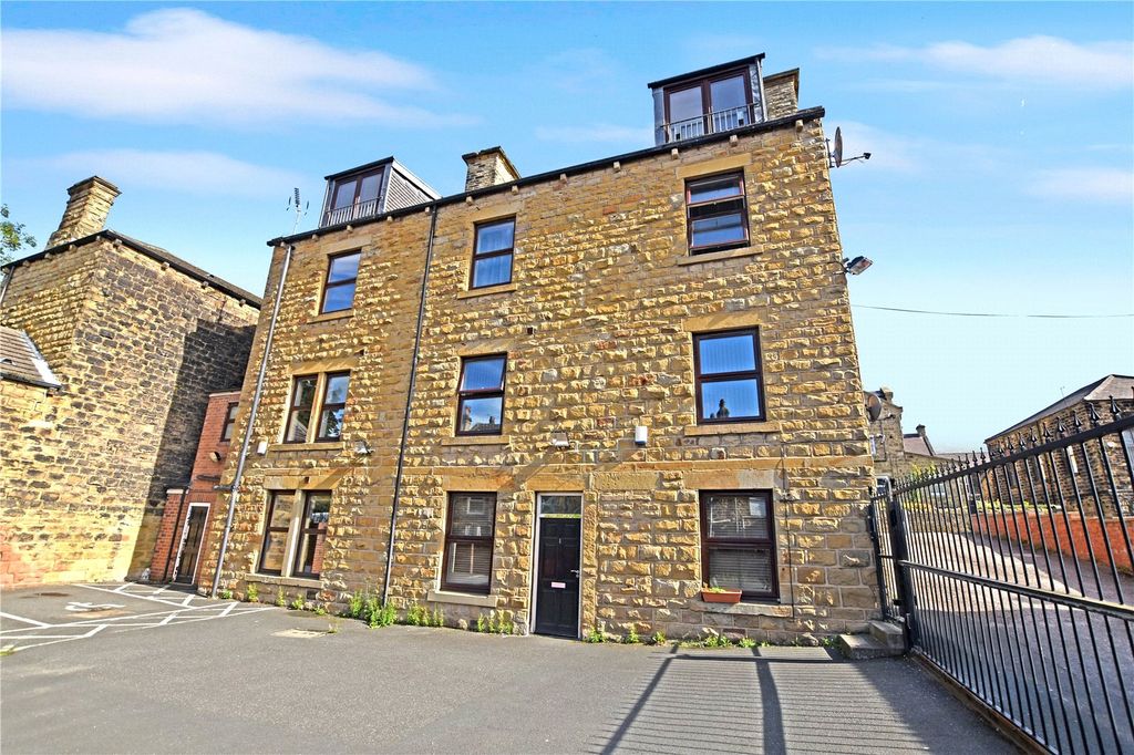 Property photo 1 of 14 Picture No. 17
