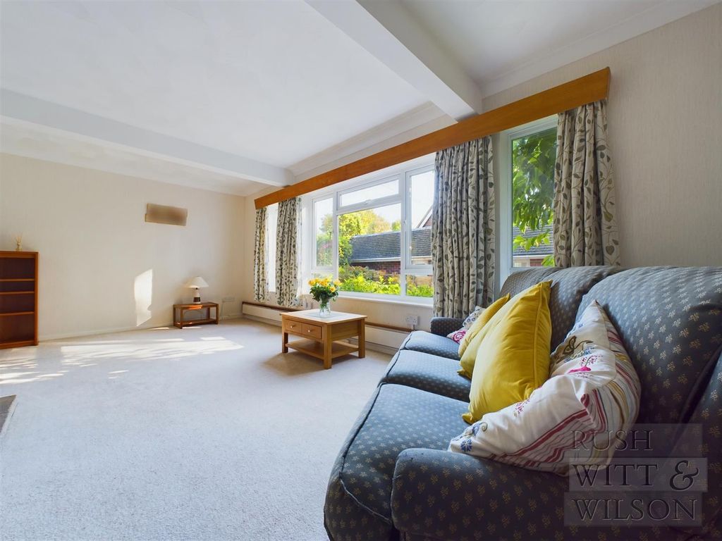 Property photo 3 of 28