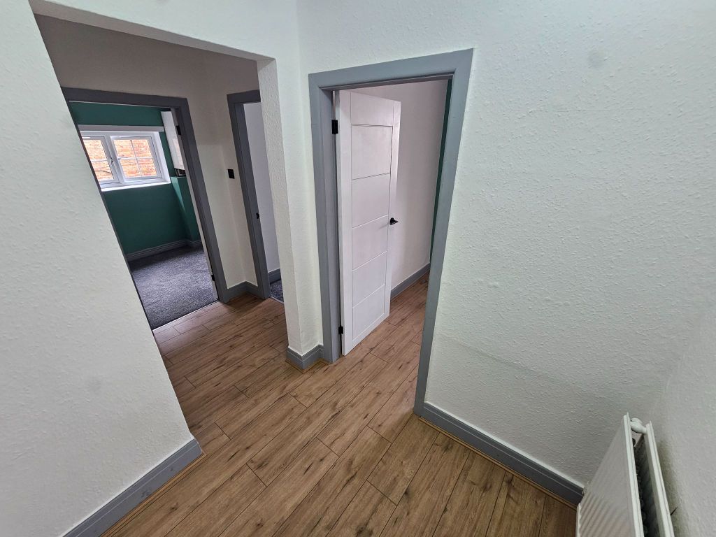 Property photo 1 of 6 Photograph 2