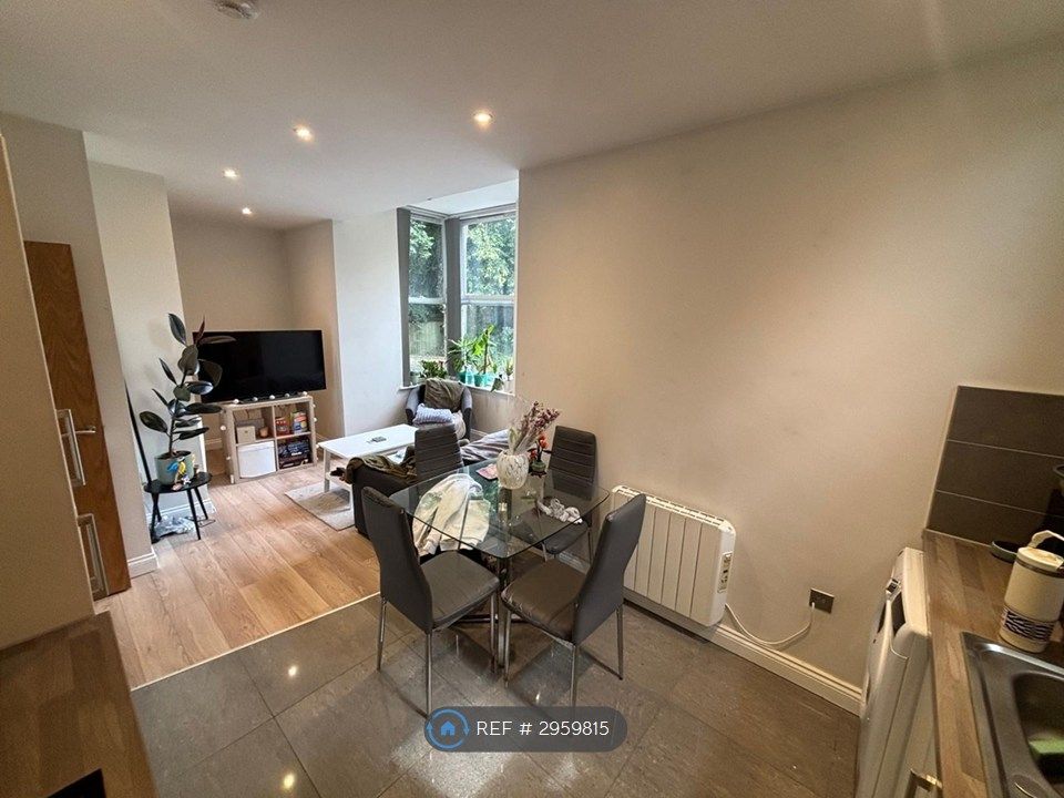 Property photo 2 of 12