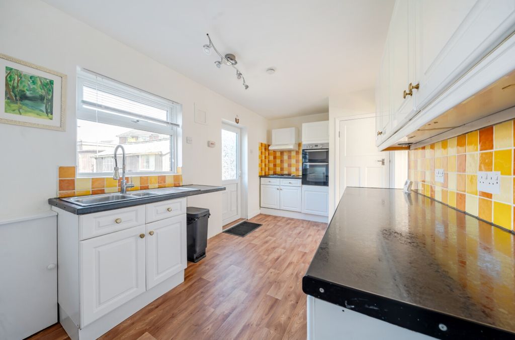 Property photo 2 of 10 1277008 (4)