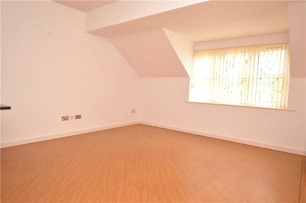 Property photo 3 of 11 Picture No. 24