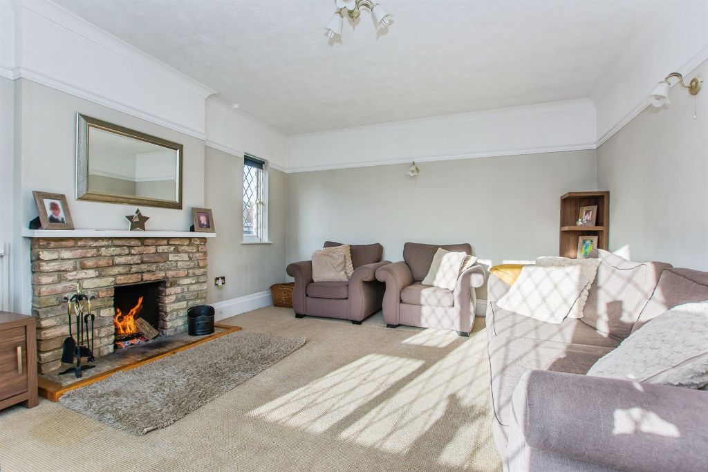 Property photo 3 of 21