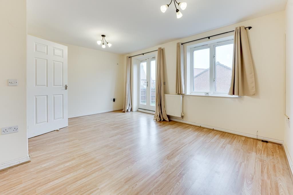 Property photo 3 of 31 14 Rose Hill Way, Mawsley-21.Jpg