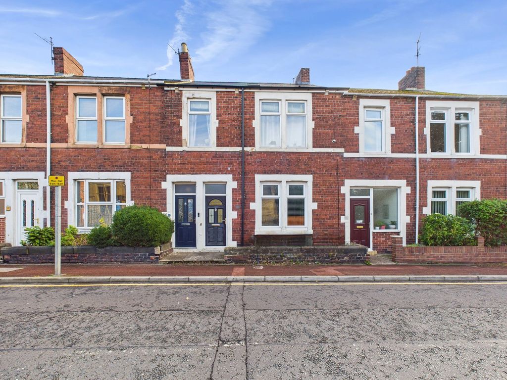 Property photo 1 of 11 External