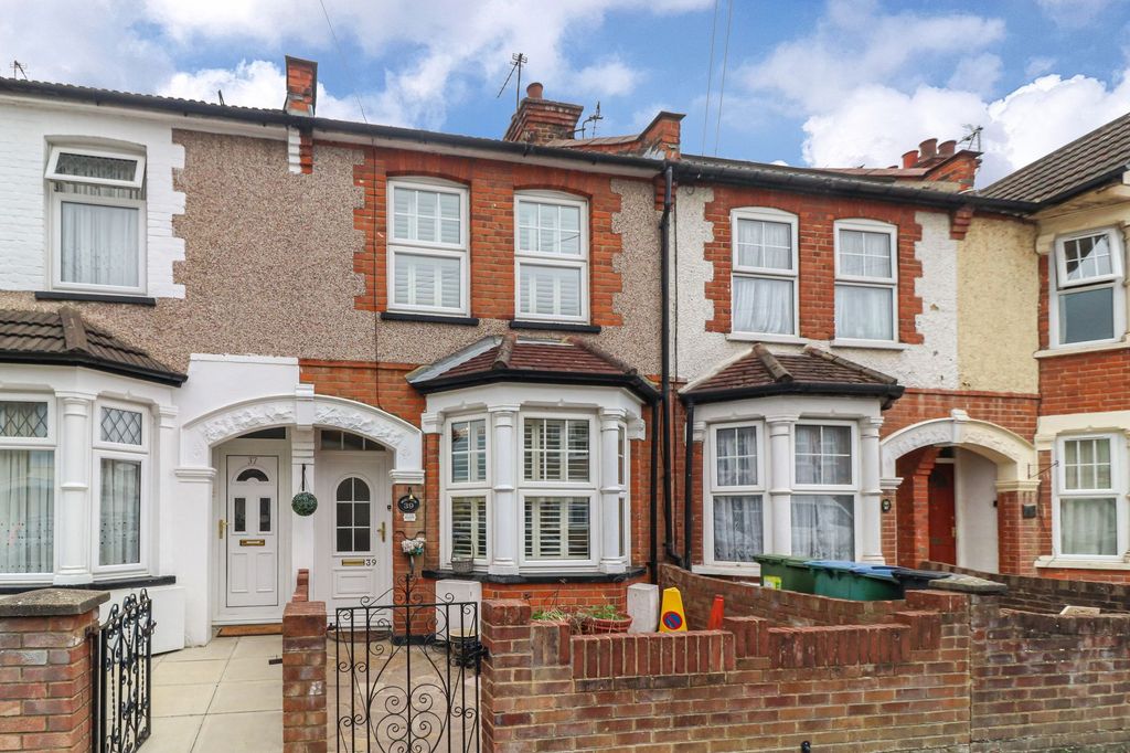 Property photo 1 of 15