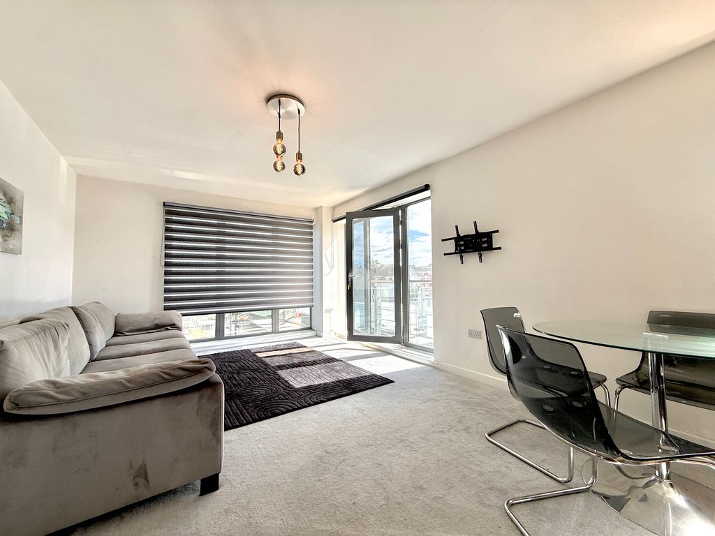 Property photo 2 of 9