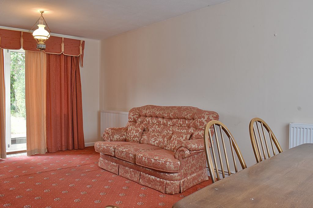Property photo 3 of 15 Photo 11
