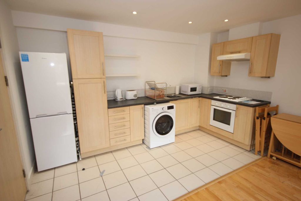 Property photo 2 of 5