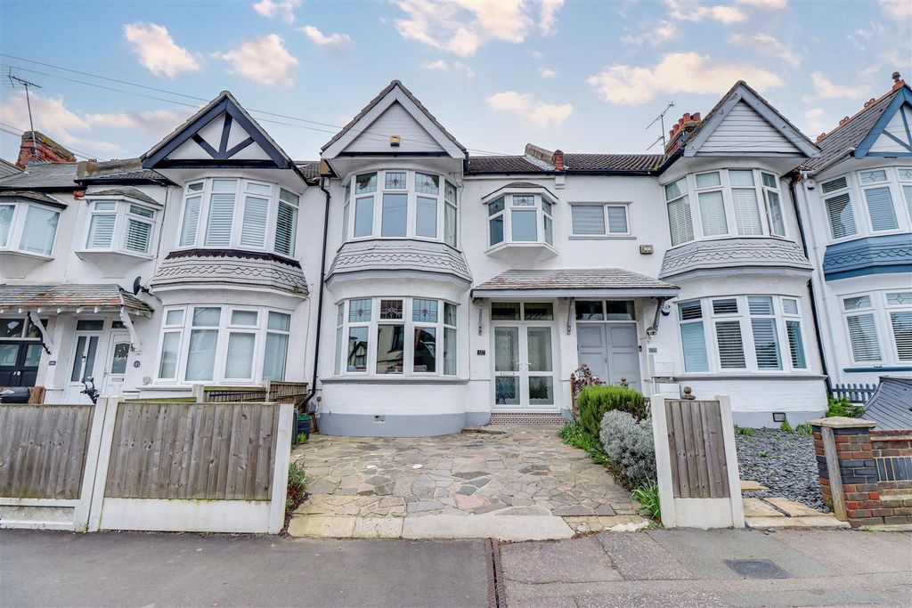 Property photo 1 of 24