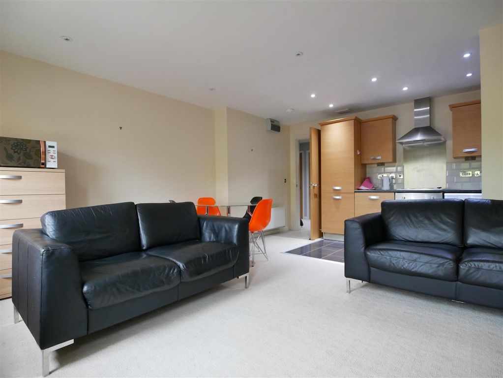 Property photo 3 of 8 3.Jpg