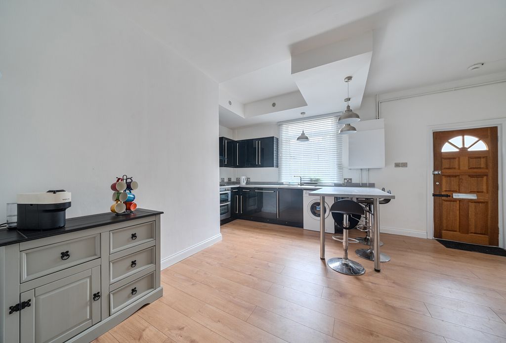 Property photo 3 of 15 1422252-2-69Aadad...