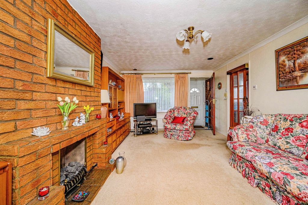 Property photo 2 of 16 Photo