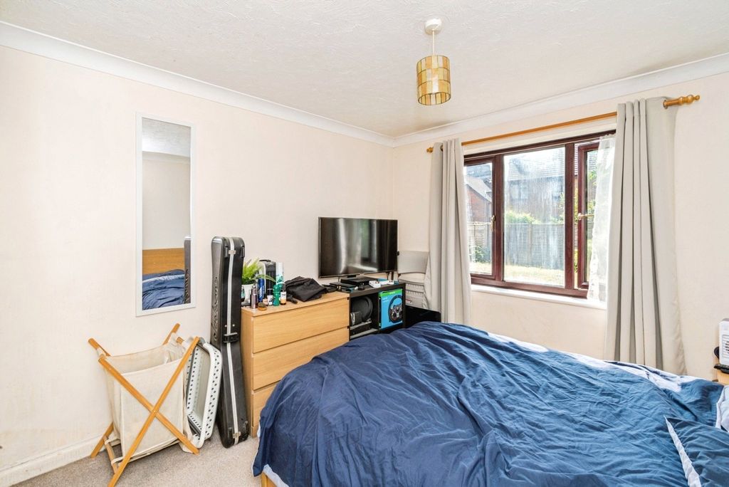 Property photo 3 of 9 Photo