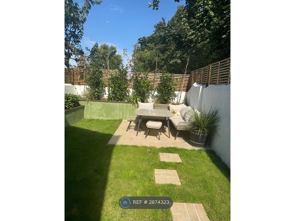 Property photo 2 of 34