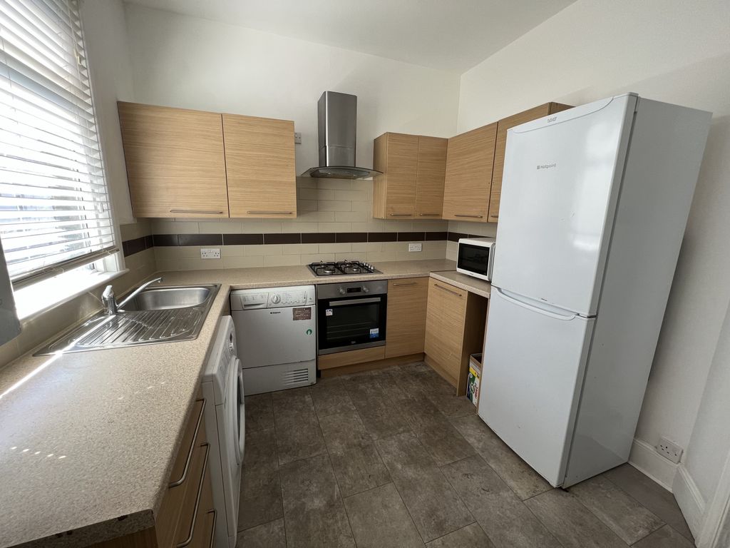 Property photo 1 of 9 3 Bedroom Maisonette For Rent