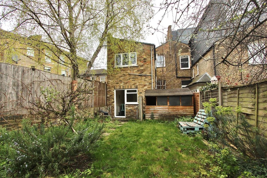 Property photo 3 of 14 Bayston Road, N16