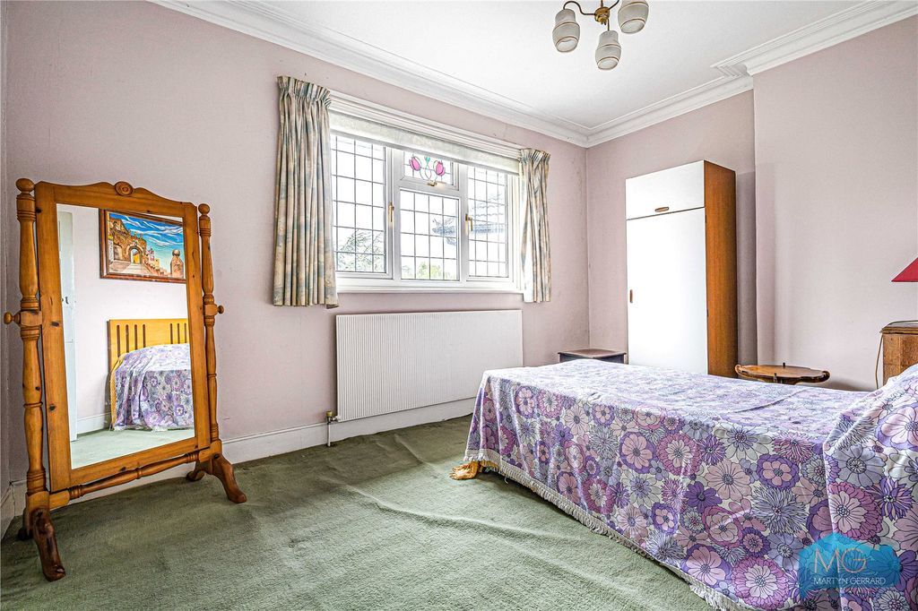 Property photo 2 of 47 Picture No. 01