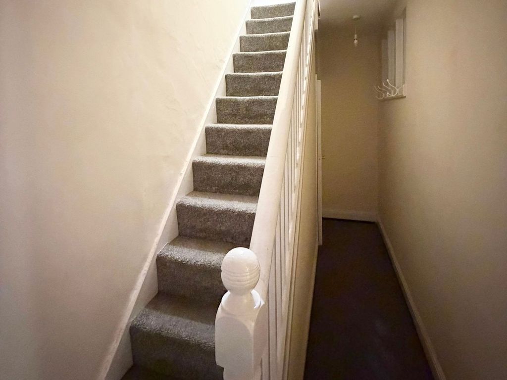 Property photo 2 of 9 Stairs