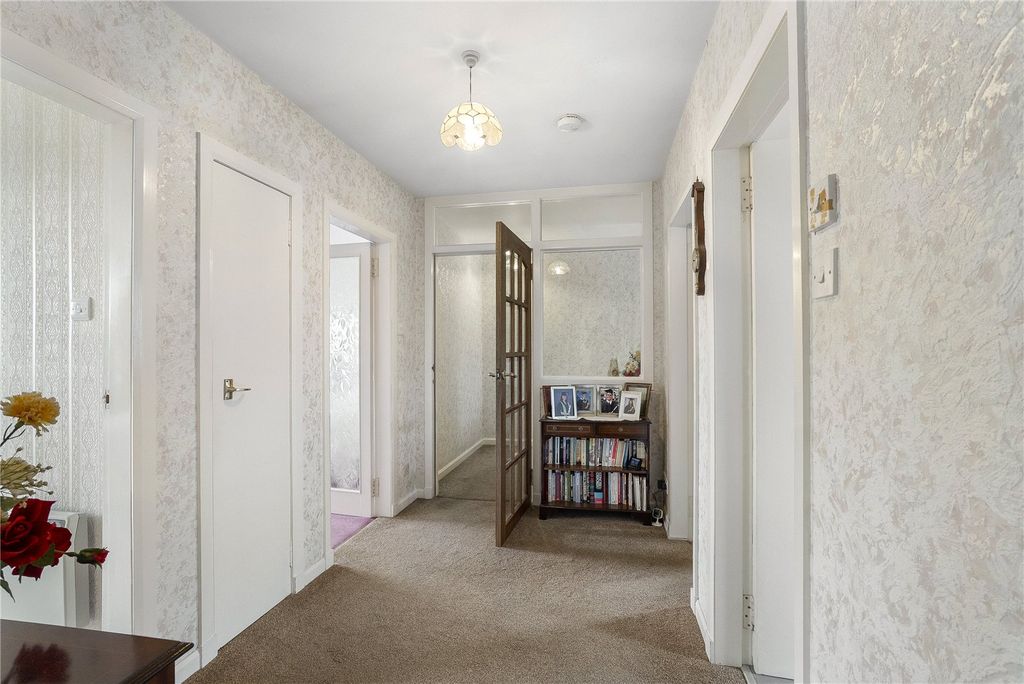 Property photo 3 of 27 North Deeside Road