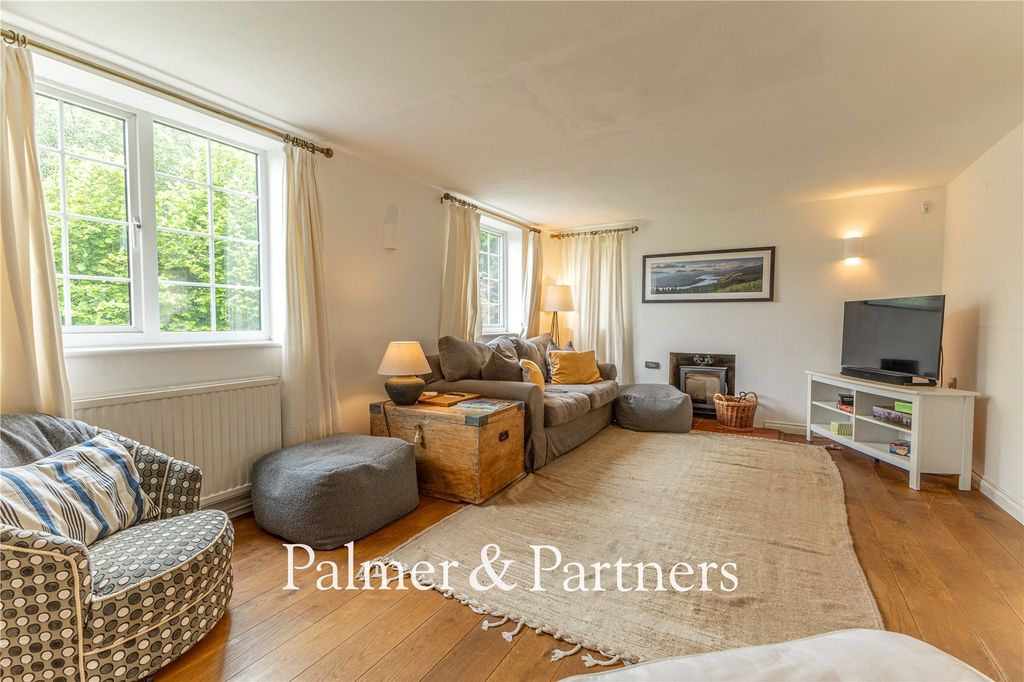 Property photo 3 of 29 Picture No. 06