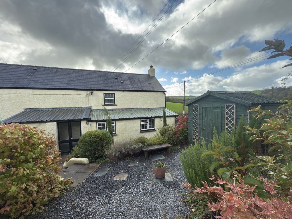 Property photo 1 of 6
