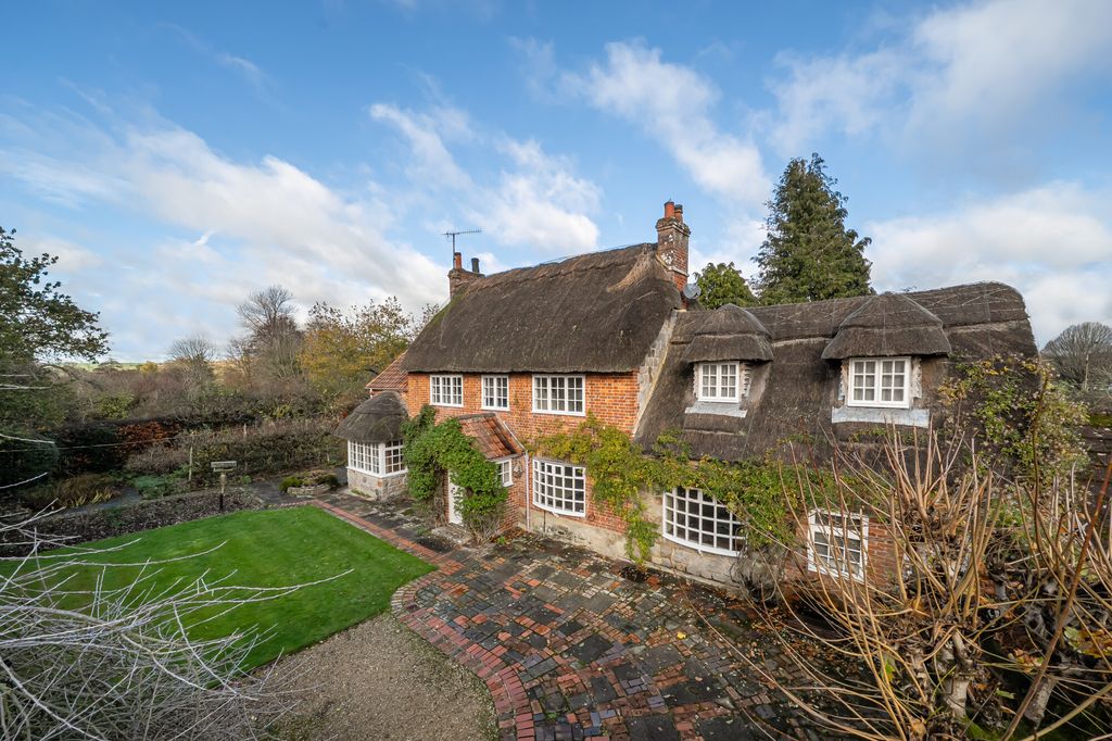 Property photo 1 of 18