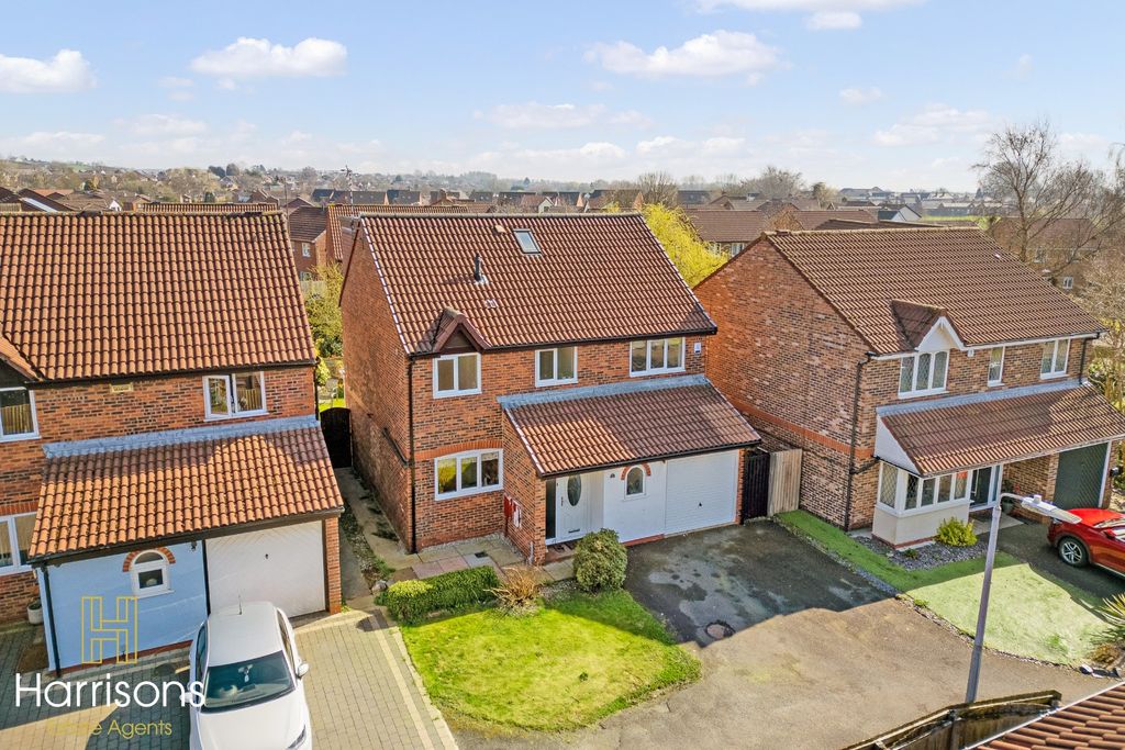 Property photo 2 of 40 4936452