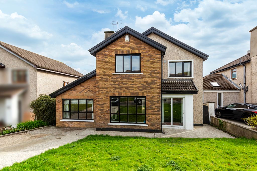 Property photo 1 of 35