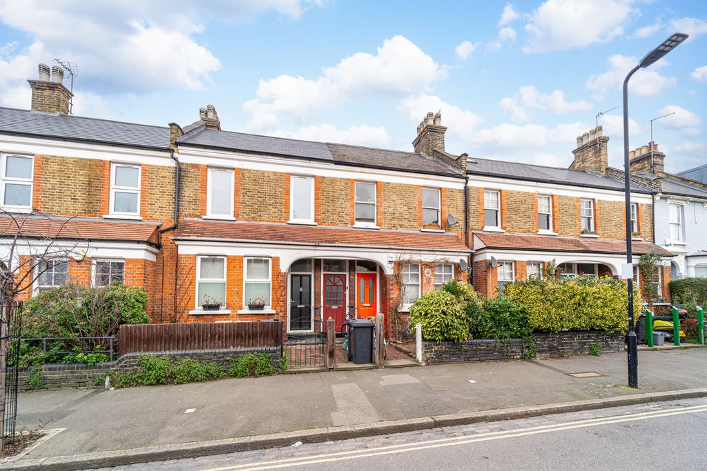 Property photo 1 of 7