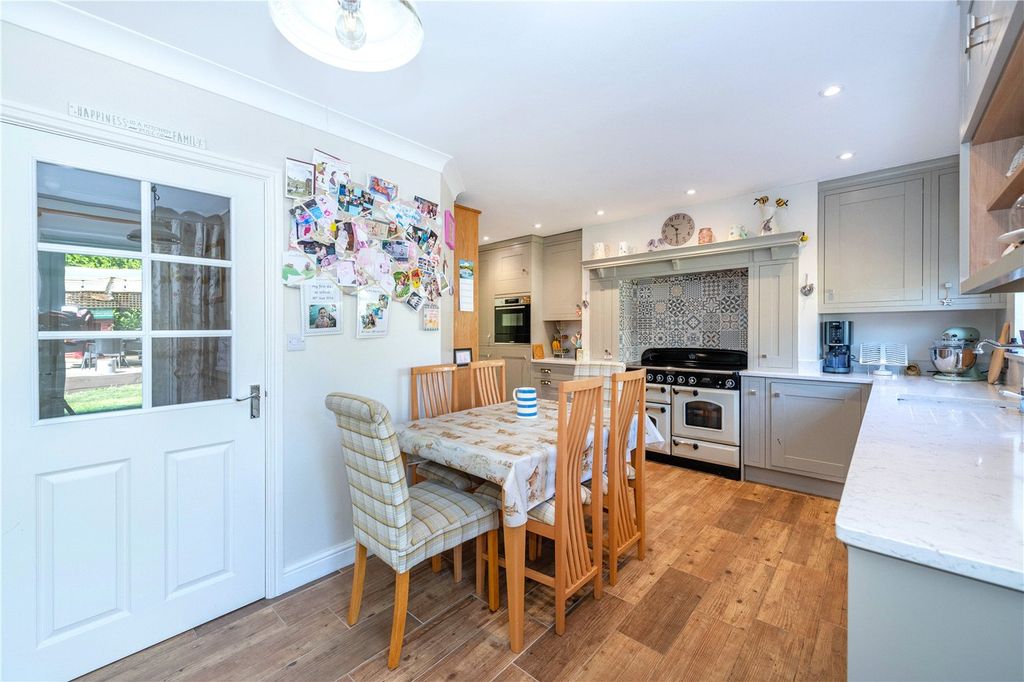 Property photo 3 of 13 Picture No. 09