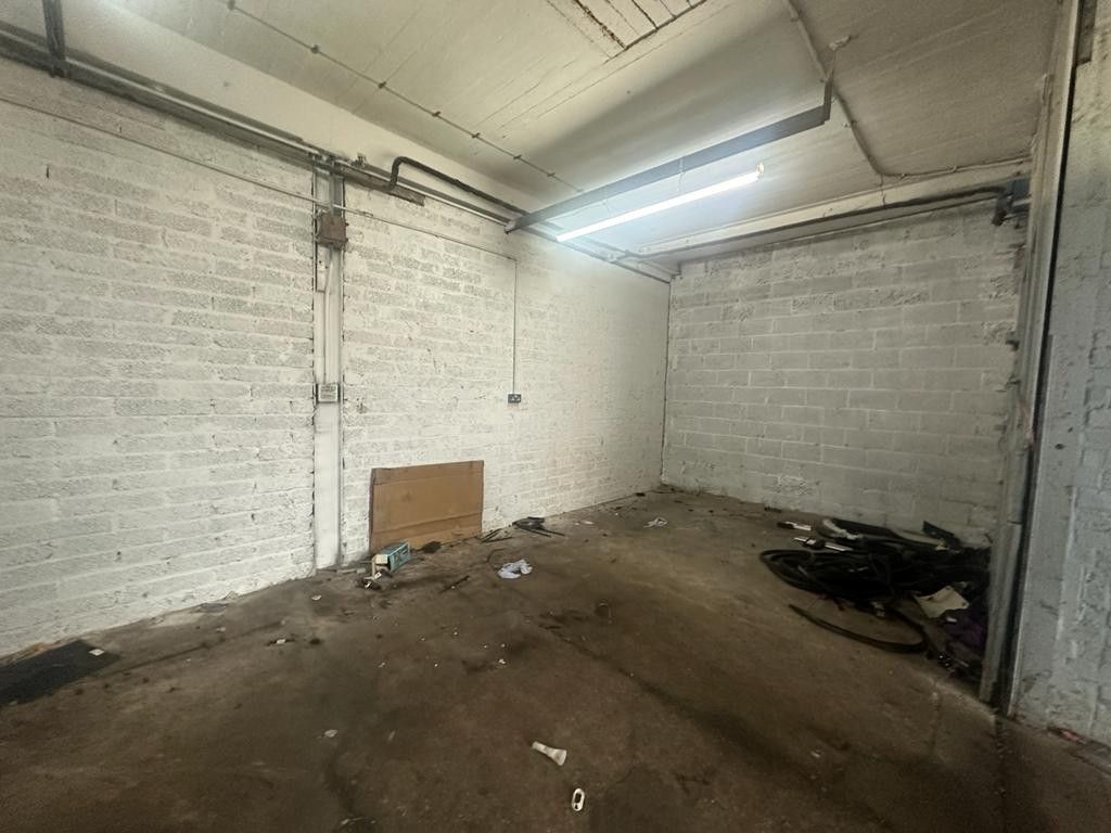 Property photo 3 of 4