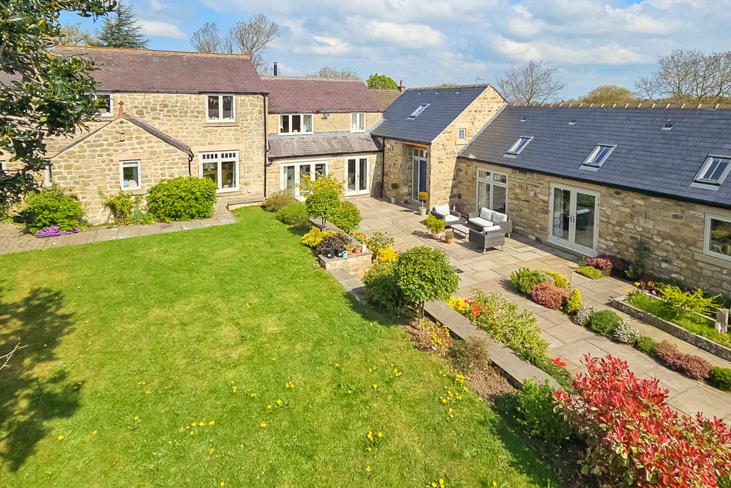 Property photo 1 of 31