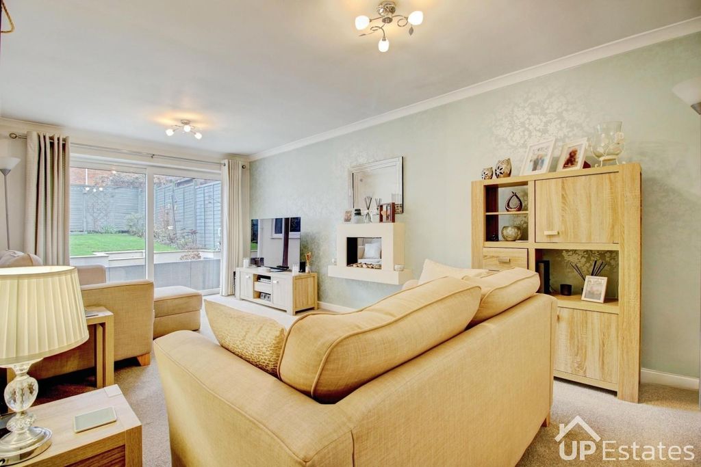 Property photo 3 of 20