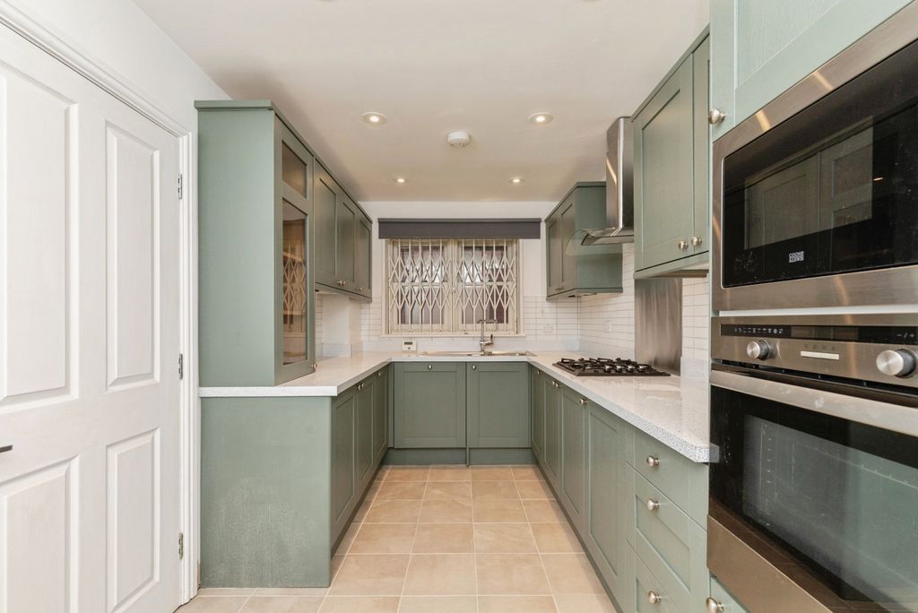 Property photo 2 of 14 Pbox-Img.Jpg