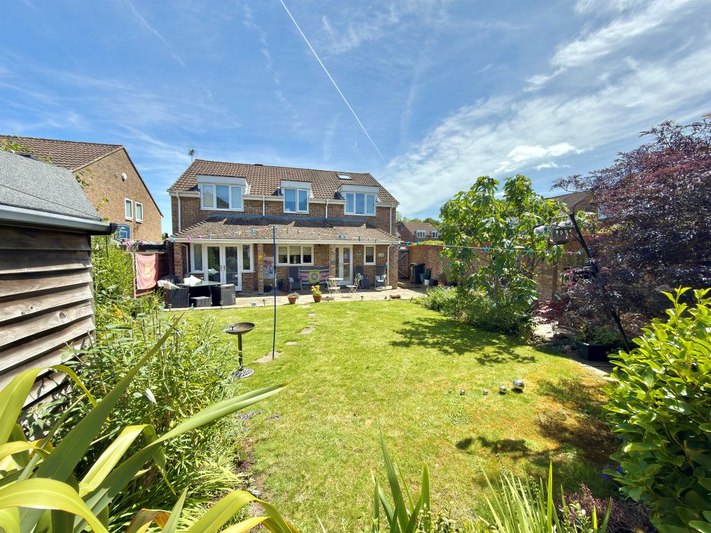 Property photo 1 of 20