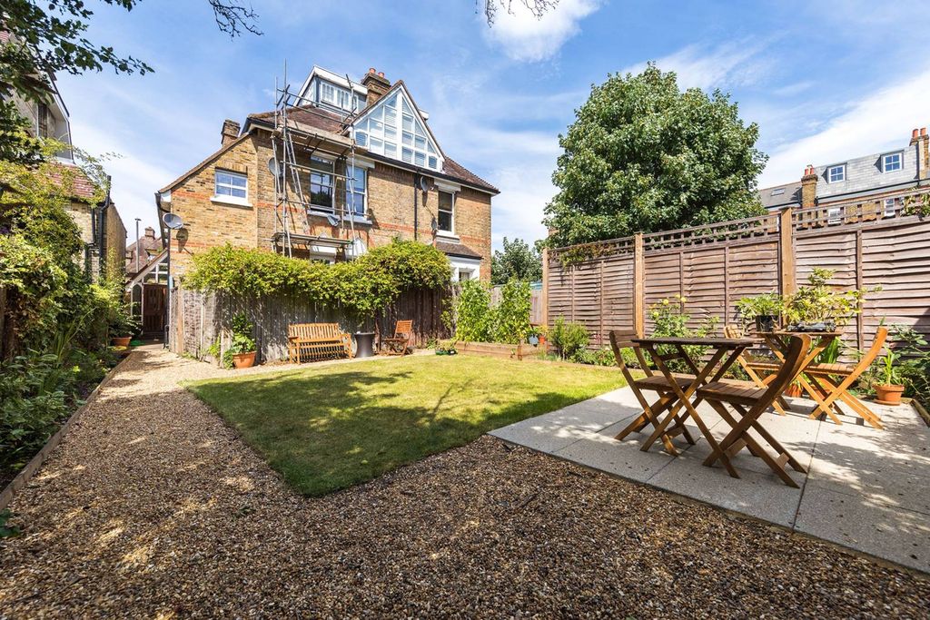 Property photo 1 of 9